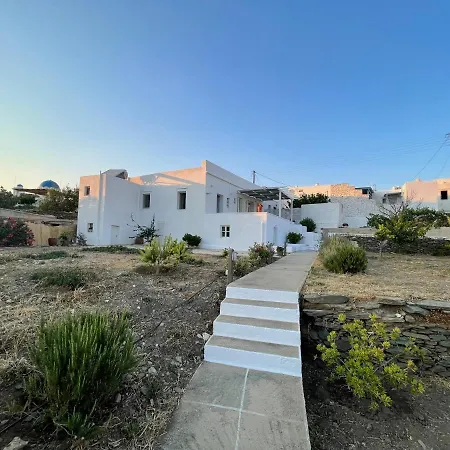 펜션 Komis Mansion Exámbela
